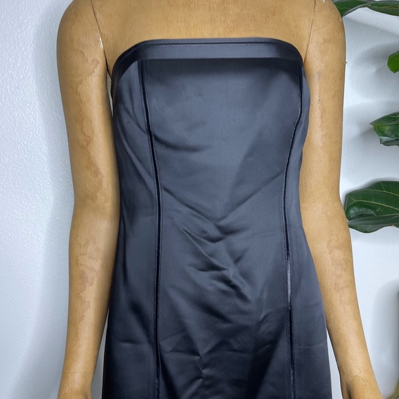 Ann Taylor A Line Black Satin strapless Dress - Picture 3 of 10